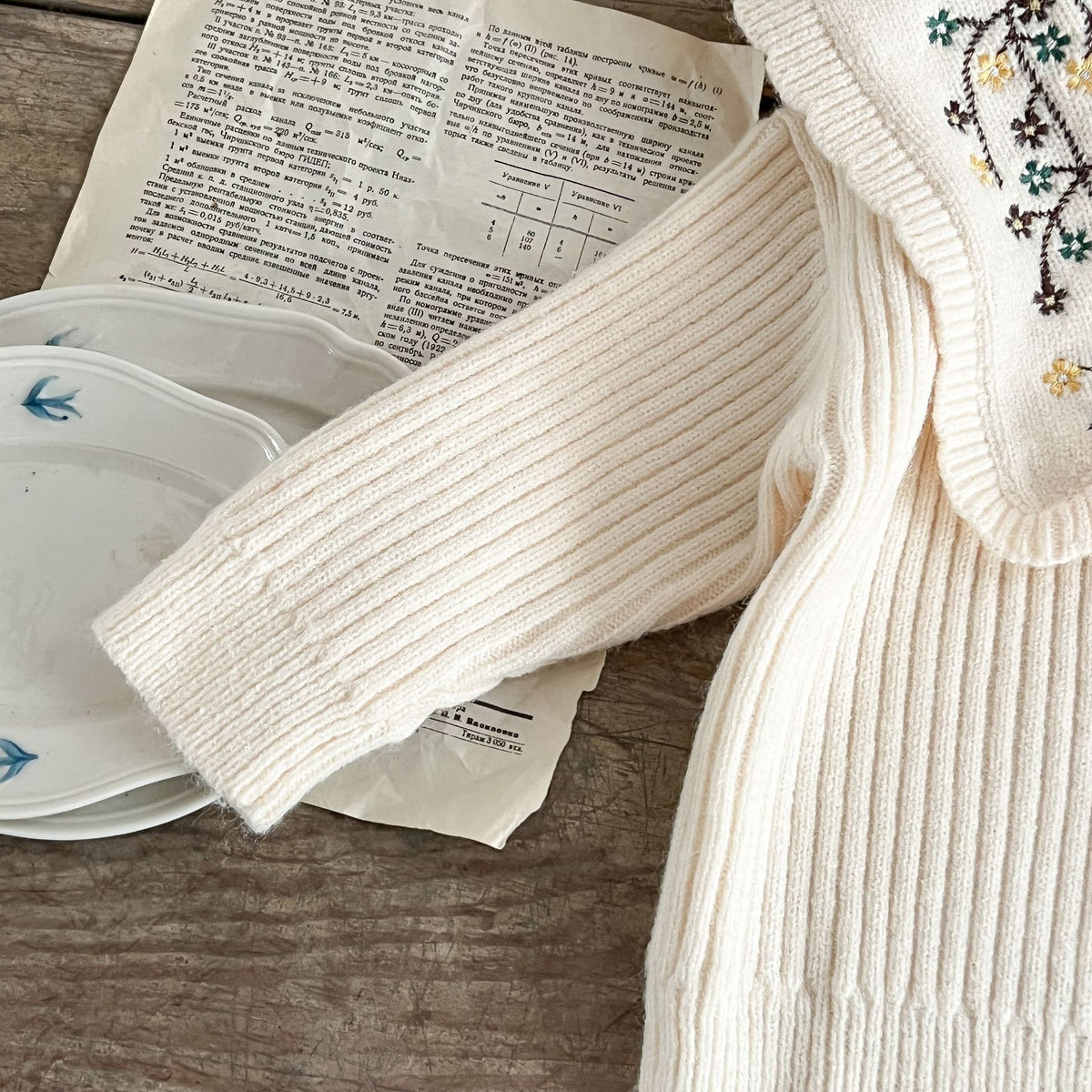 CozyHarmony™ Oversized Floral Collar Cardigan